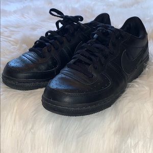 Nike Legend LE